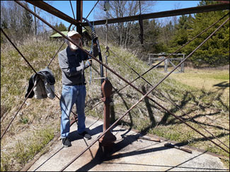 Pulling pump rod
